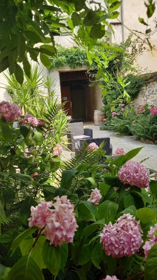 Nolay  Hotel De La Halle מראה חיצוני תמונה