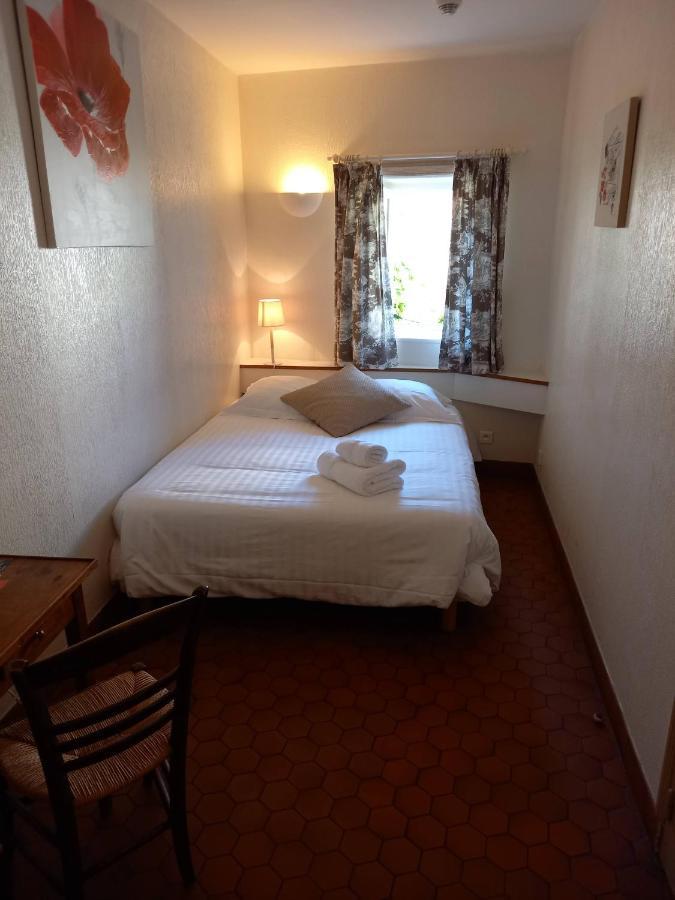Nolay  Hotel De La Halle מראה חיצוני תמונה