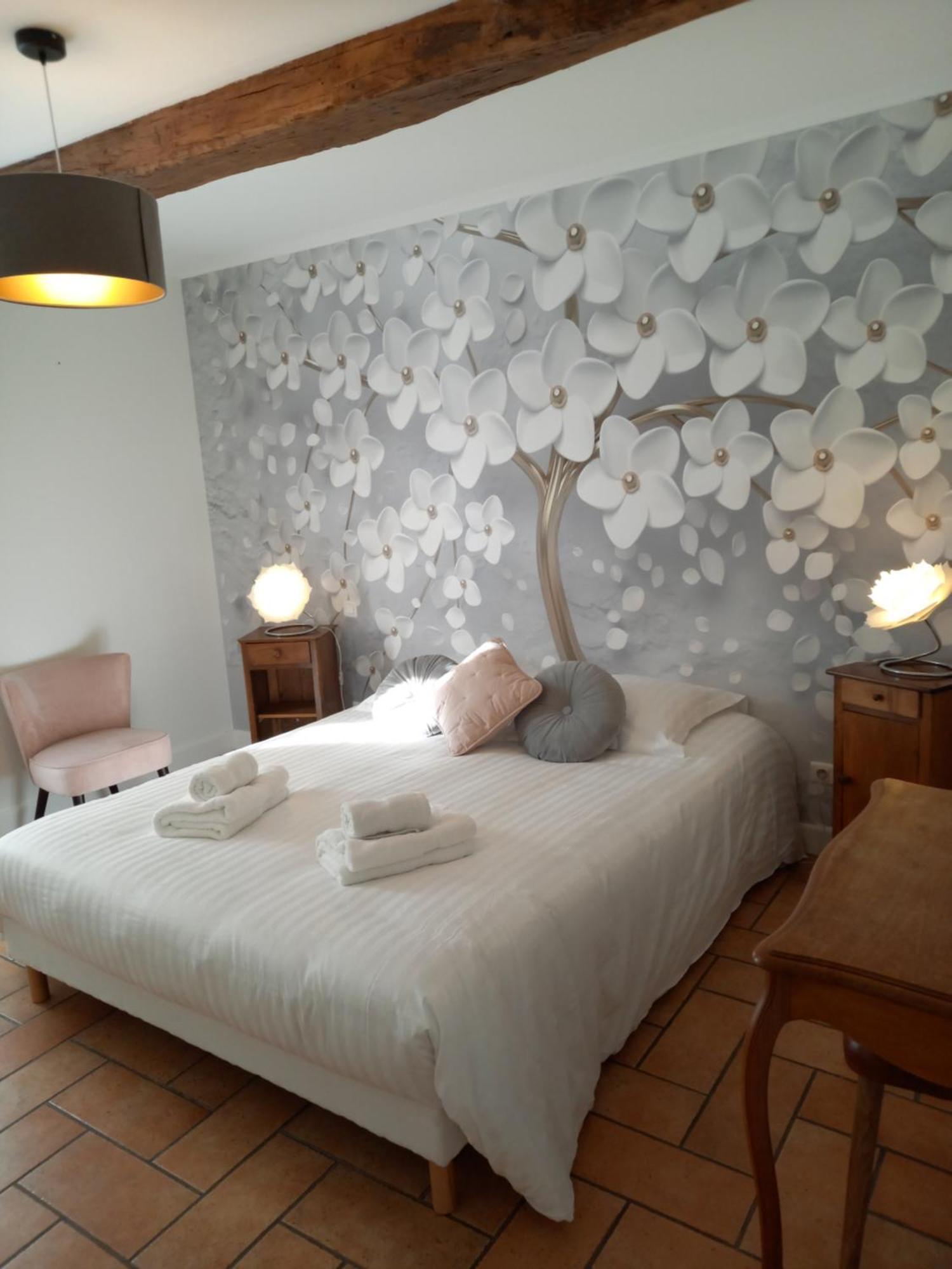 Nolay  Hotel De La Halle מראה חיצוני תמונה