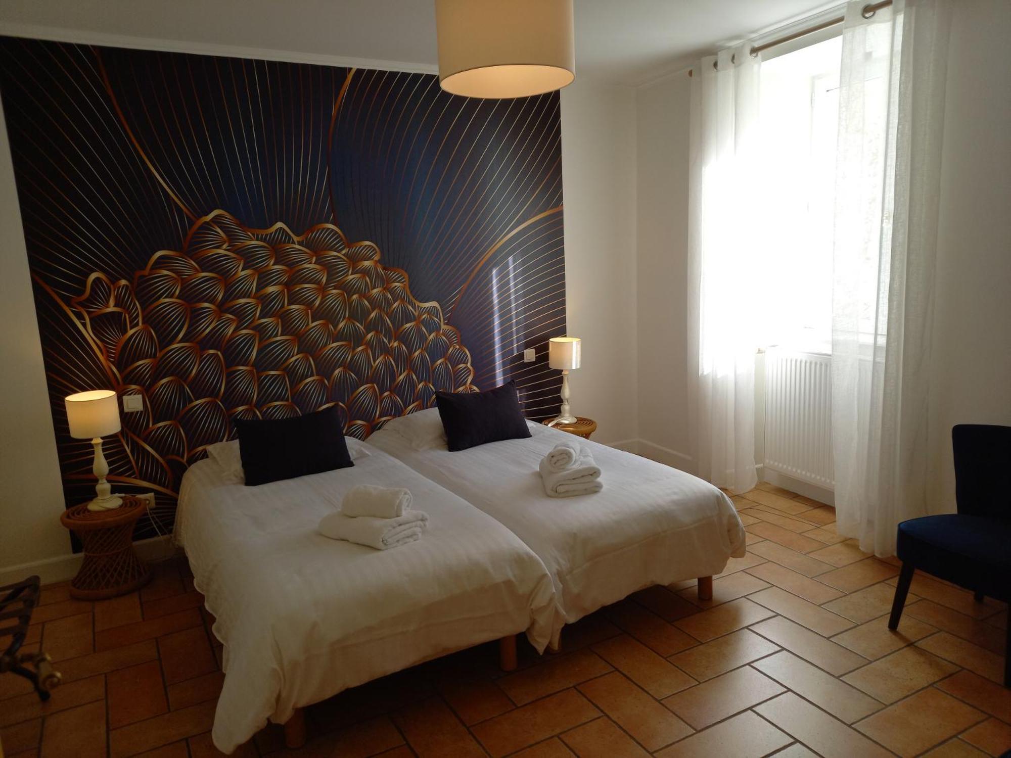 Nolay  Hotel De La Halle מראה חיצוני תמונה