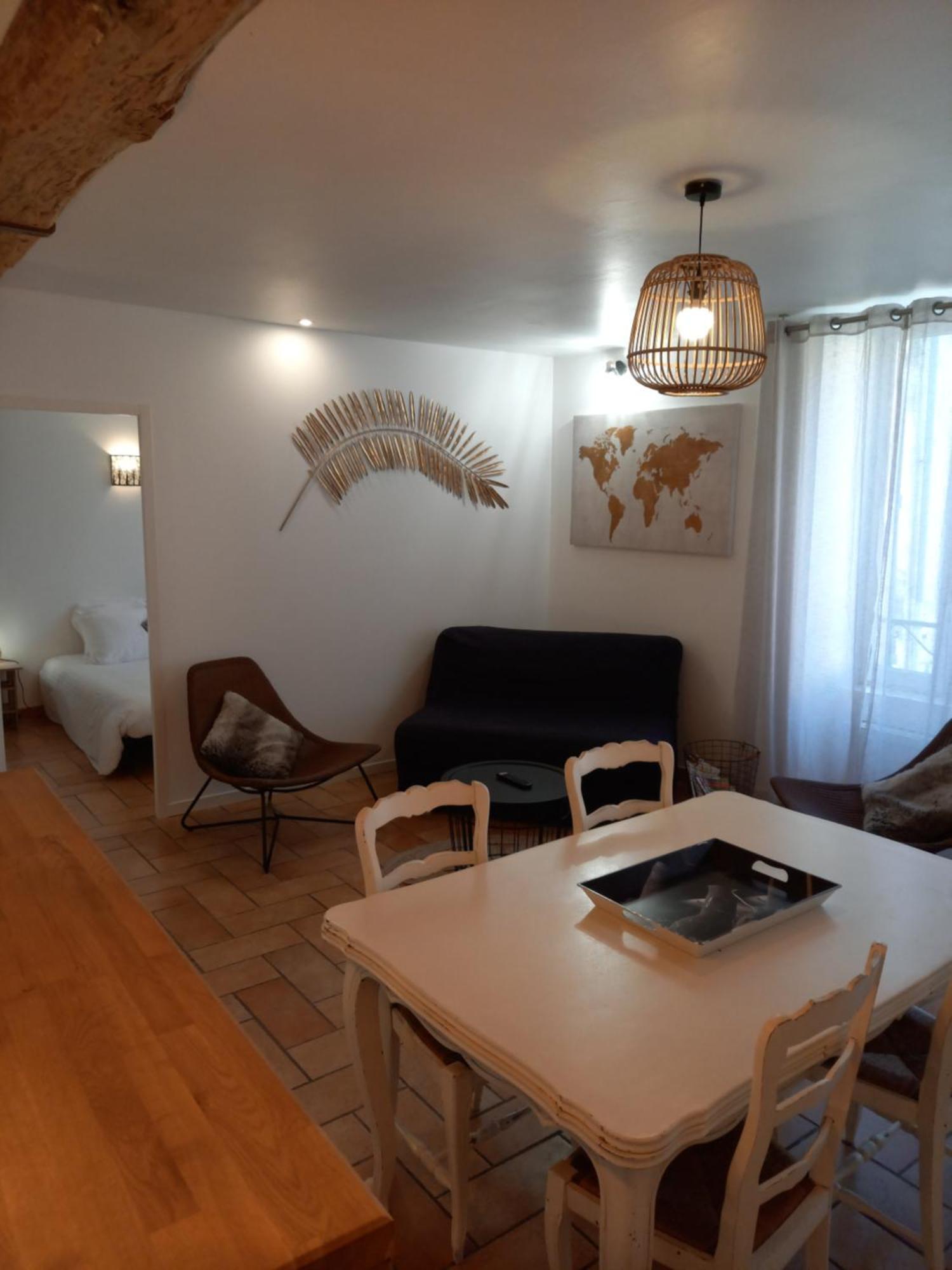 Nolay  Hotel De La Halle מראה חיצוני תמונה